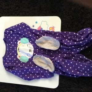 Previously loved Big girls size 8 footed Pijamas